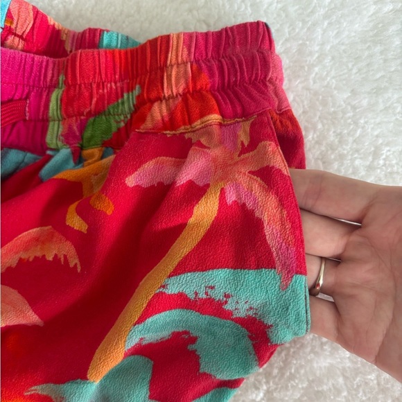 Farm Rio Tropical Print Women's Shorts with pockets Sz M - Picture 8 of 11